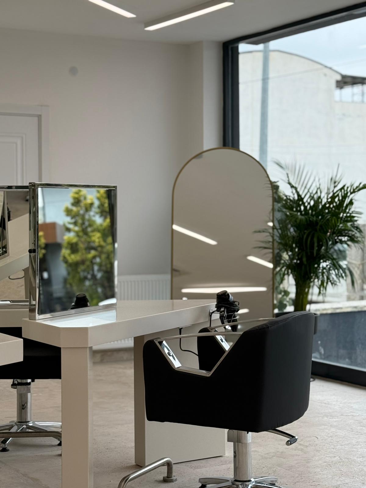 Solo Hair Studio